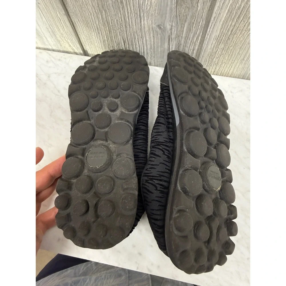 Skechers GoWalk Womens 8.5 Black Animal Print Memory Form Fit Slip On Shoes BBK